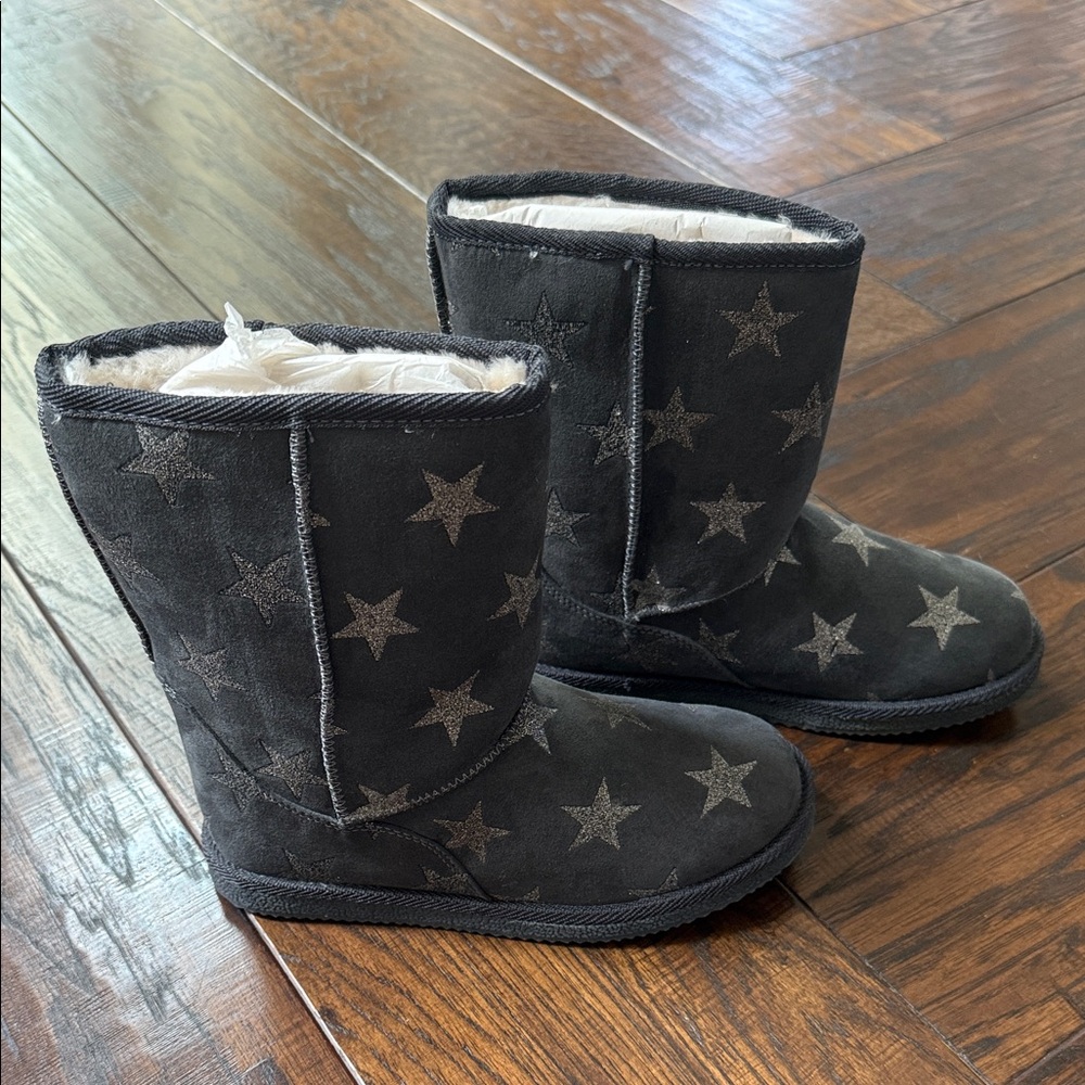 Harper Canyon Black Kids Star Suede Boots